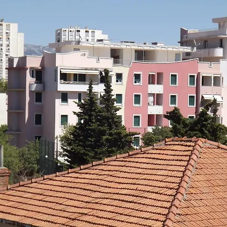 Holidays 16 Split