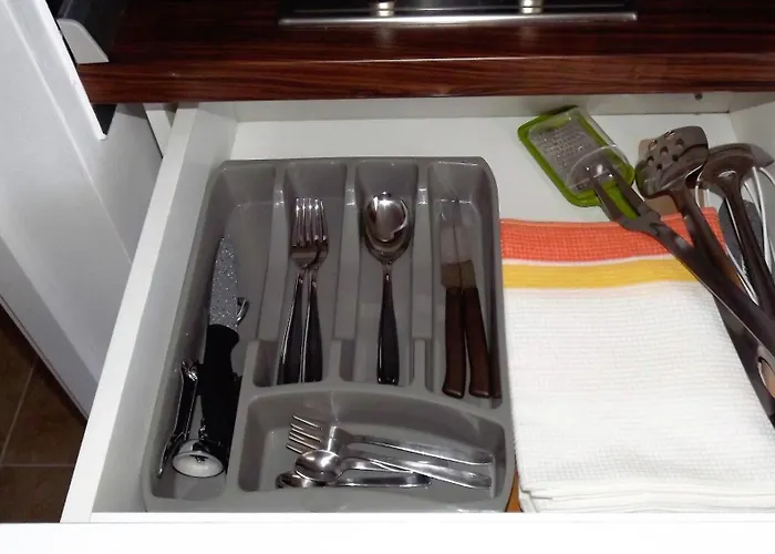 Holidays 16 * سبليت