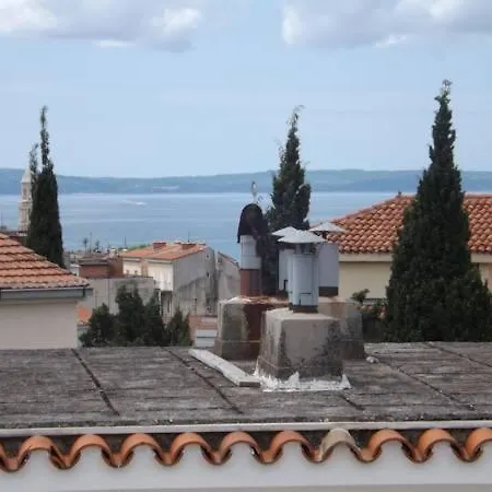 Appartement Holidays 16 *